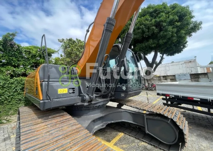 Escavadeira Case CX350B ano 2014