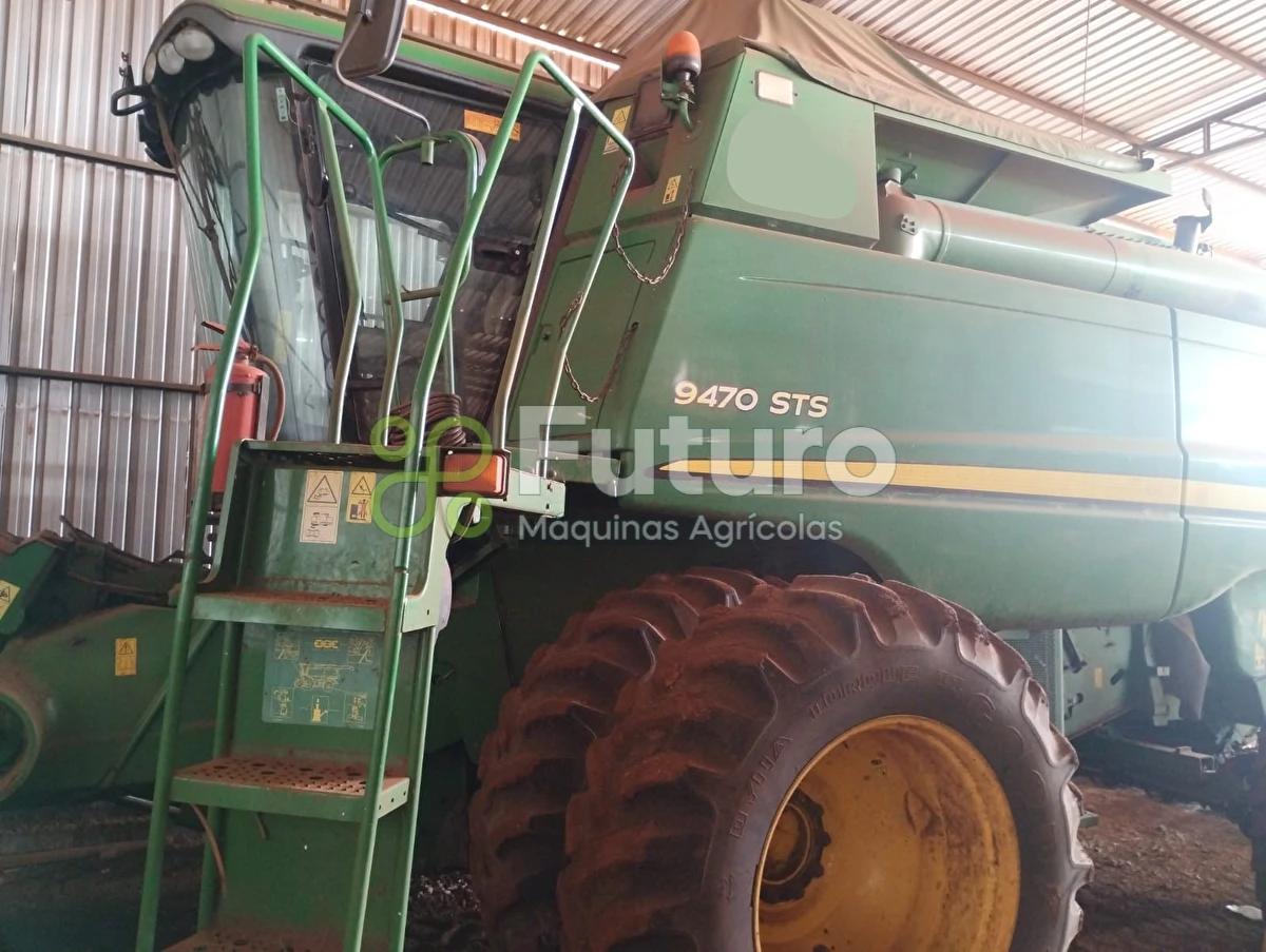 Colheitadeira John Deere STS 9470 ano 2013