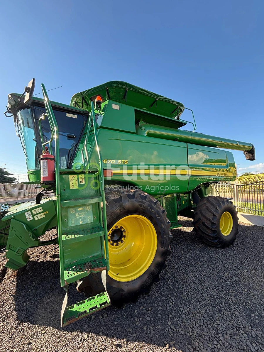 Colheitadeira John Deere 9670 STS   ano 2014