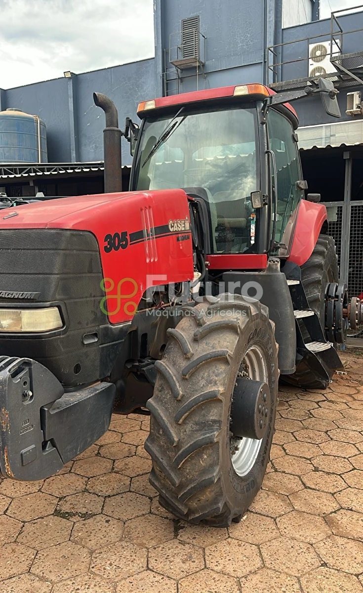 Trator Case Magnum 305 ano 2009