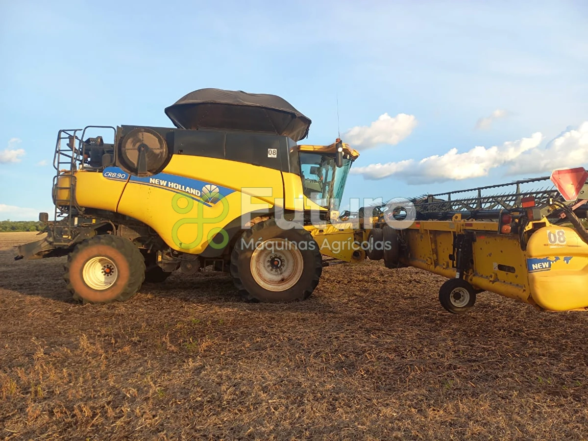Colheitadeira New Holland CR 8.90 ano 2017