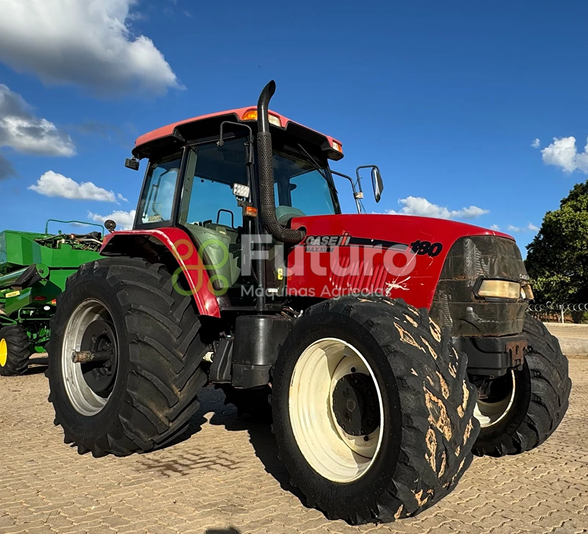 Trator Case Maxxum 180 ano 2010
