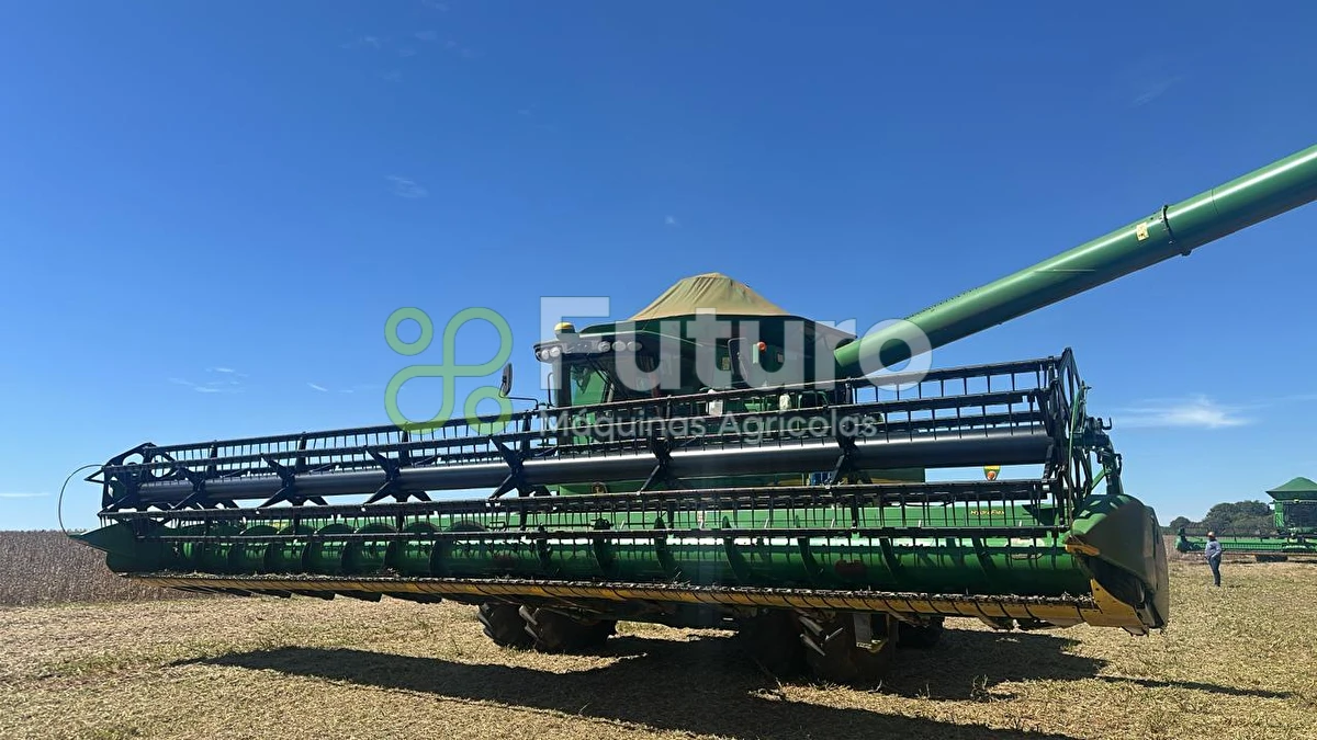 Colheitadeira John Deere STS 9770 ano 2014
