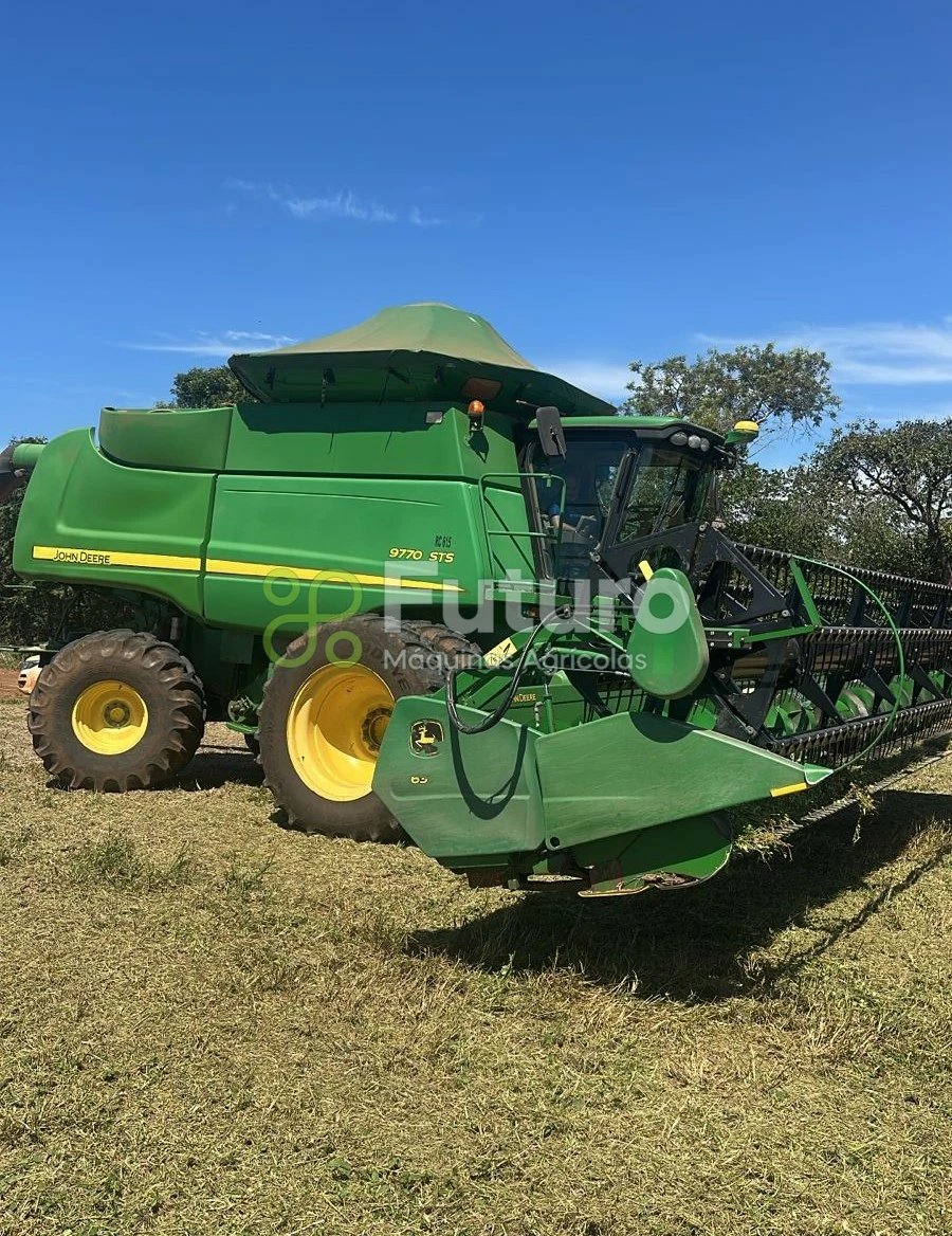 Colheitadeira John Deere STS 9770 ano 2013