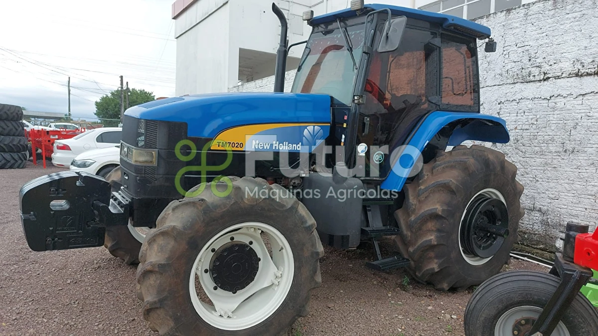 Trator New Holland TM 7020 ano 2008