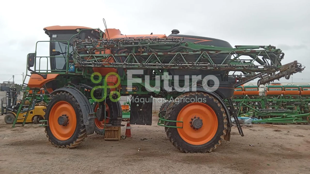 Pulverizador Autopropelido Stara Imperador 3000 ano 2019
