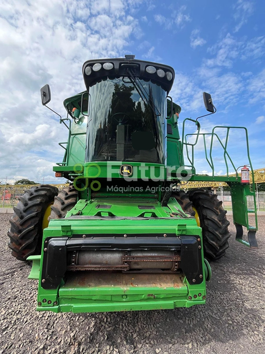 Colheitadeira John Deere 9670 STS   ano 2014