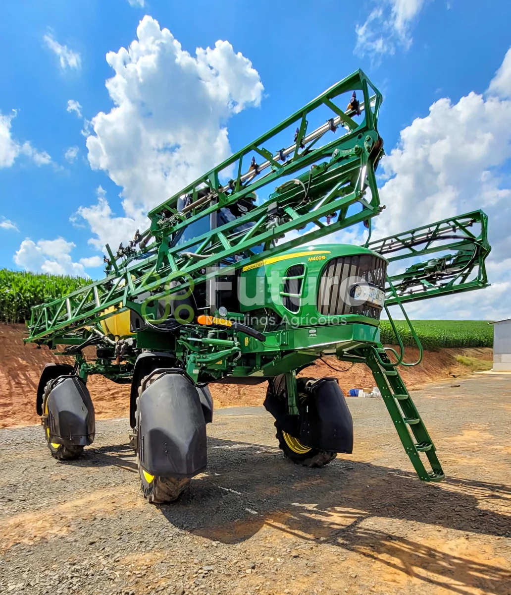 Pulverizador Autopropelido John Deere M4025 ano 2020
