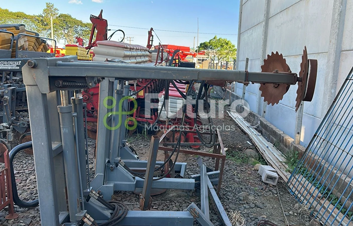 Plantadeira Valtra OUTRO ano 2015