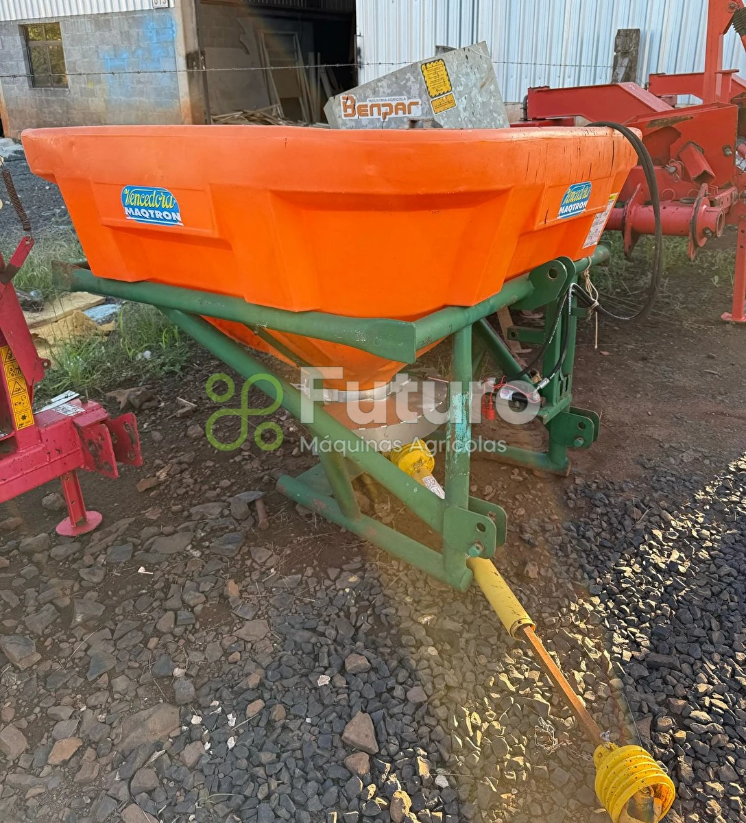 Distribuidor Maqtron MQ 800 ano 2022