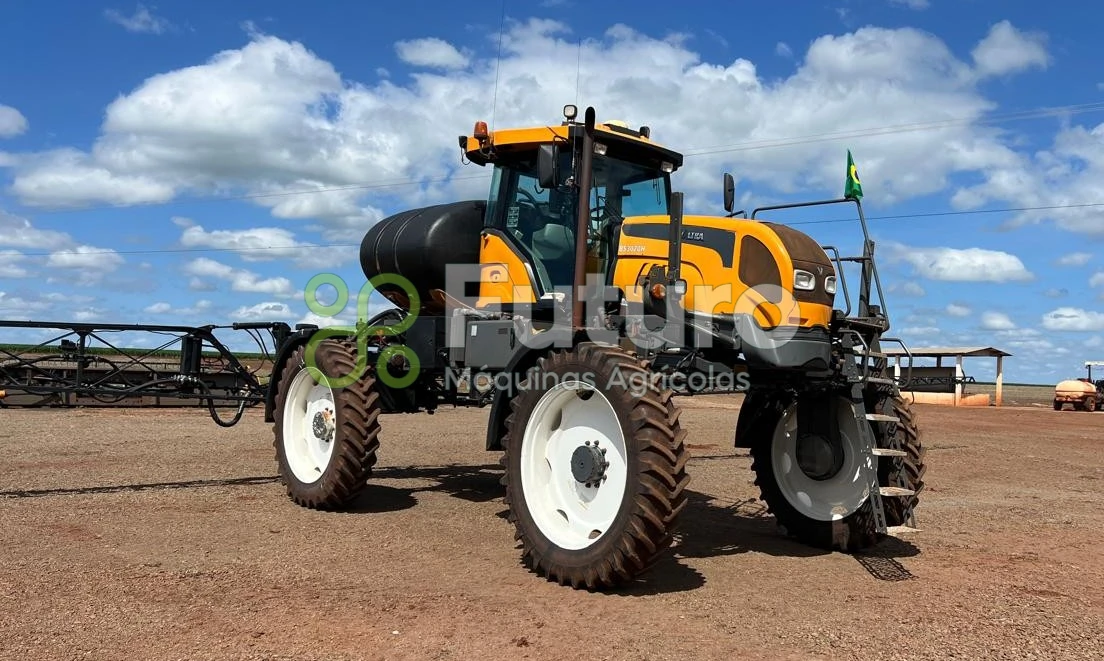 Pulverizador Autopropelido Valtra BS3020H ano 2012