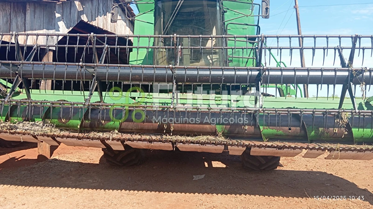Plataforma John Deere 323 ano 2004