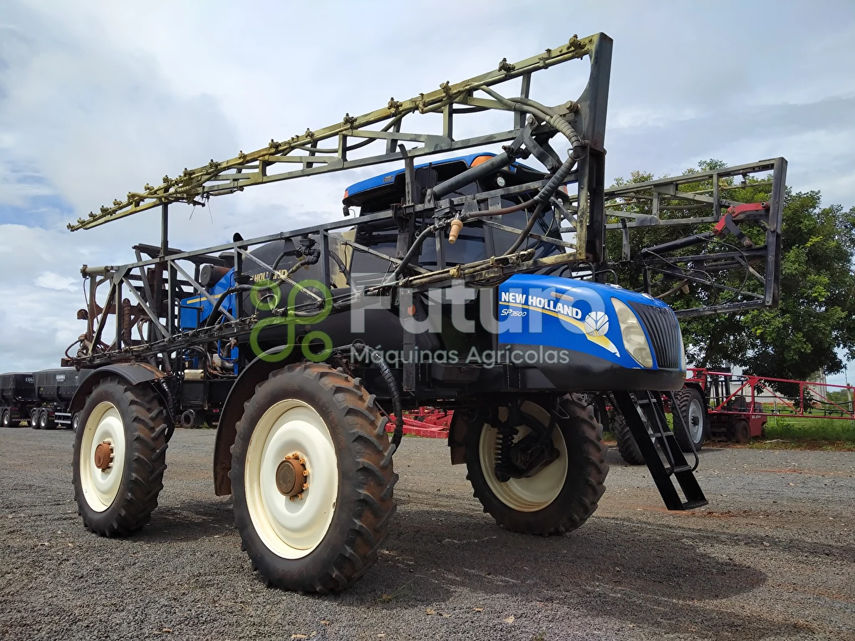 Pulverizador Autopropelido New Holland SP3500 ano 2014
