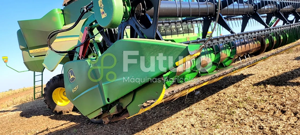Plataforma John Deere 625 ano 2017