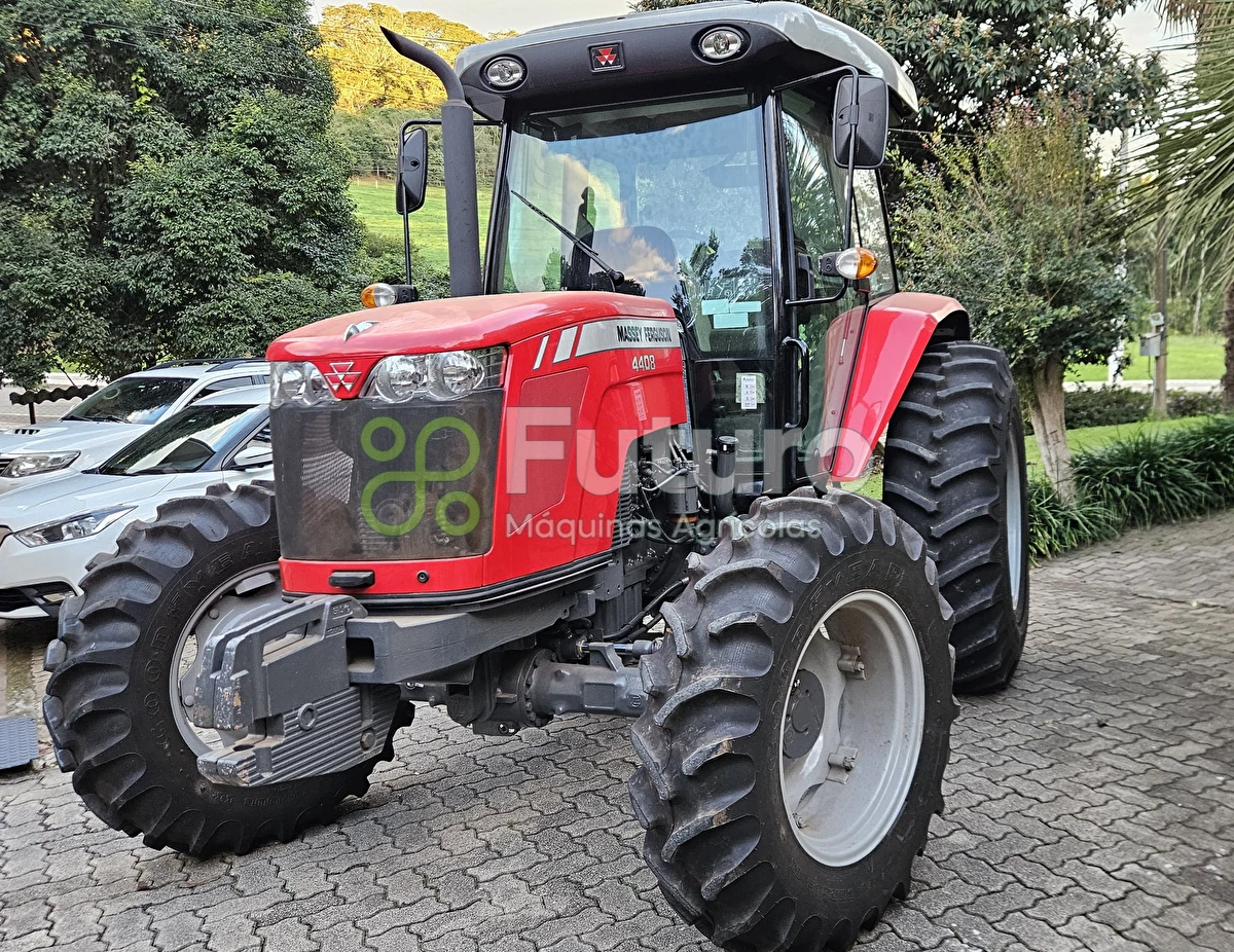 Trator de Esteira Massey Ferguson 4408 ano 2022