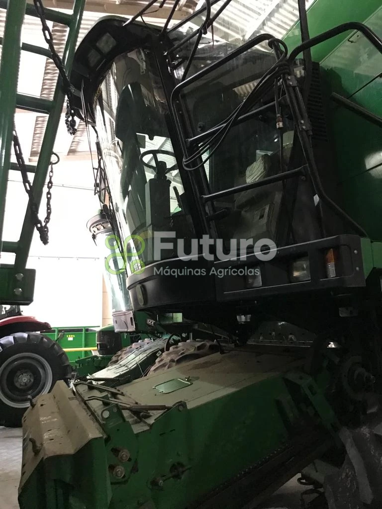 Colheitadeira John Deere 1450 ano 2005