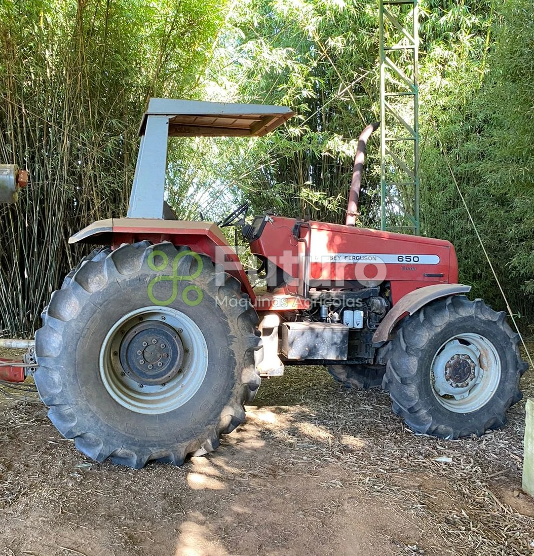 Trator Massey Ferguson 650 ano 2004