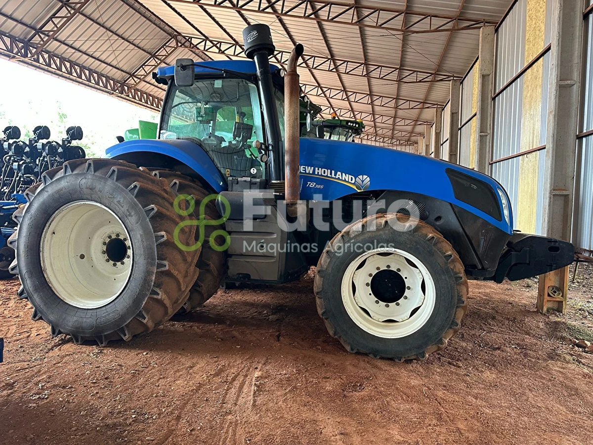Trator New Holland T8 385 ano 2016