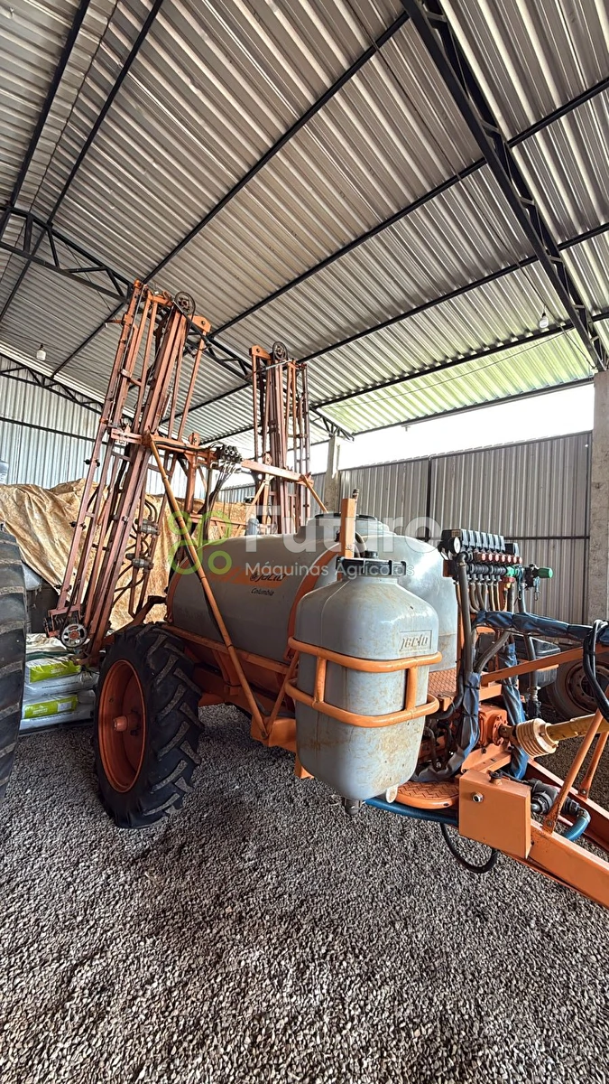 Pulverizador Autopropelido Jacto 2000 ano 2023