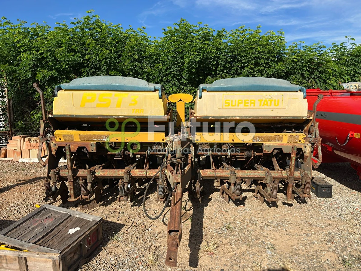 Plantadeira Tatu Marchesan PST3 ano 2000