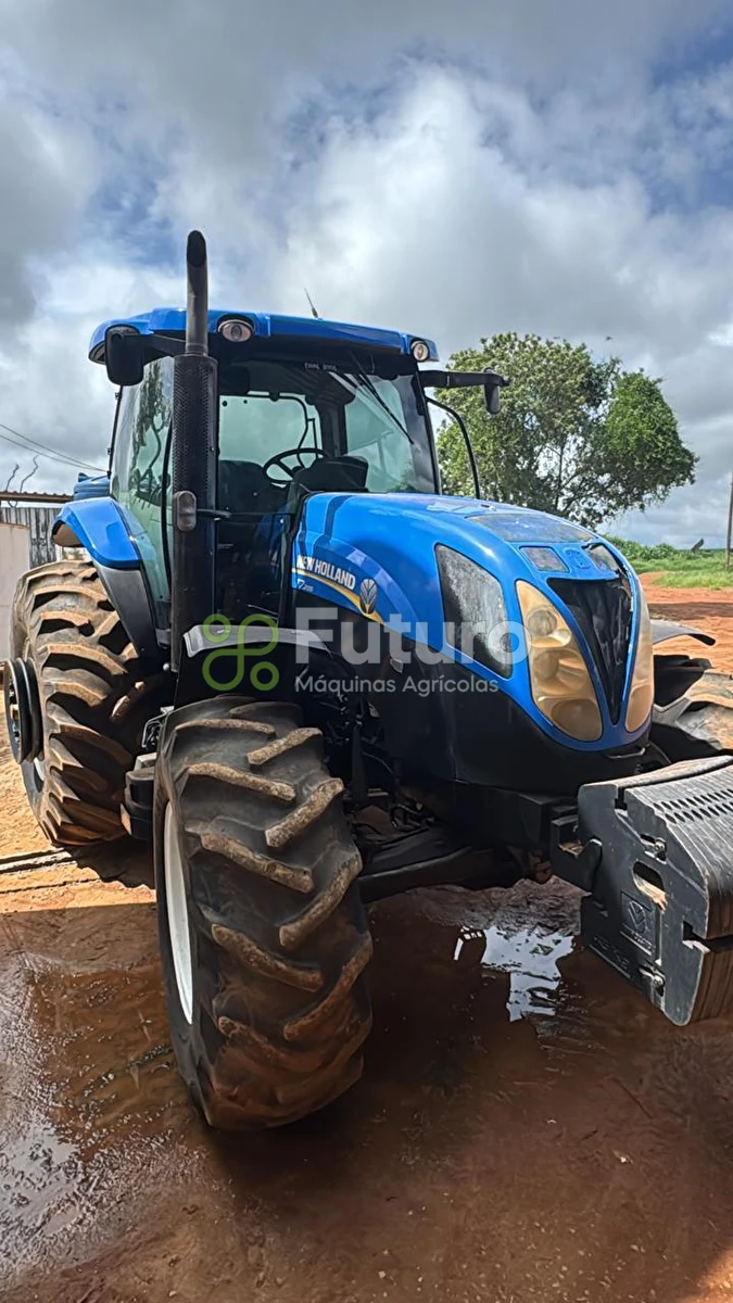 Trator New Holland T7.205 ano 2017