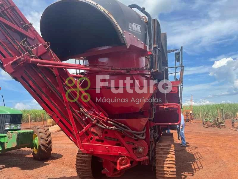 Colheitadeira Case 9900 ano 2022
