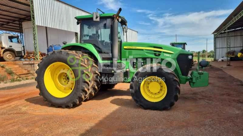 Trator John Deere 7230 J ano 2017