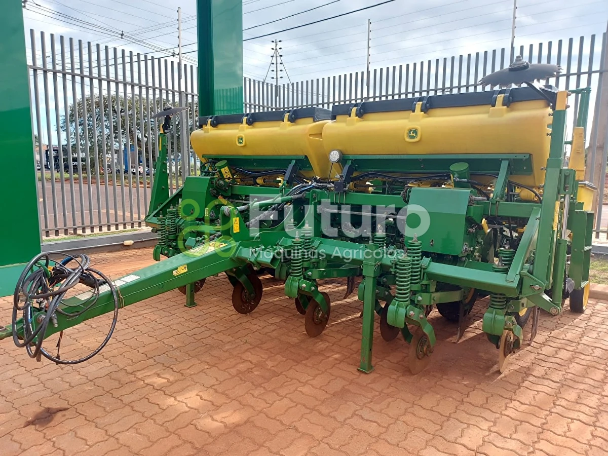Plantadeira John Deere 1109 ano 2016