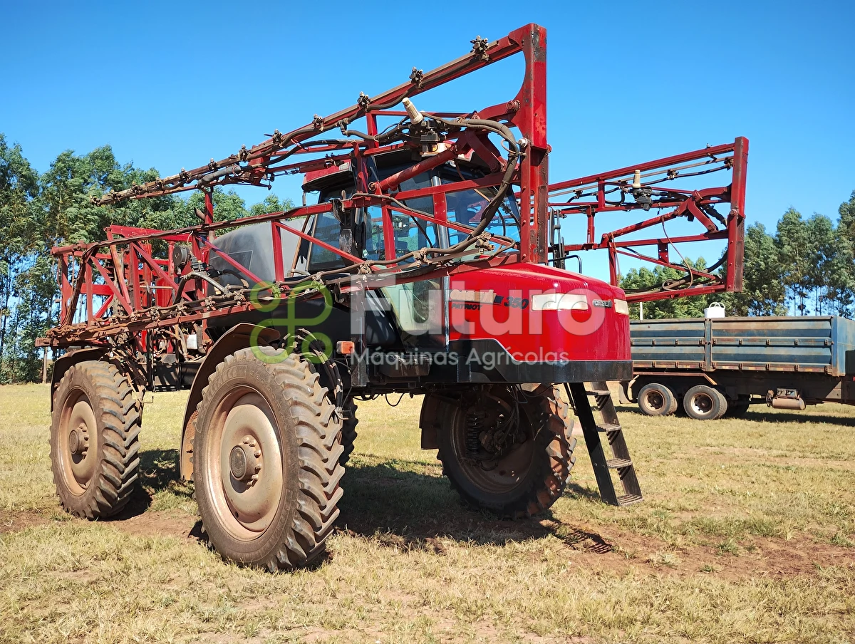 Pulverizador Autopropelido Case Patriot 350 ano 2012