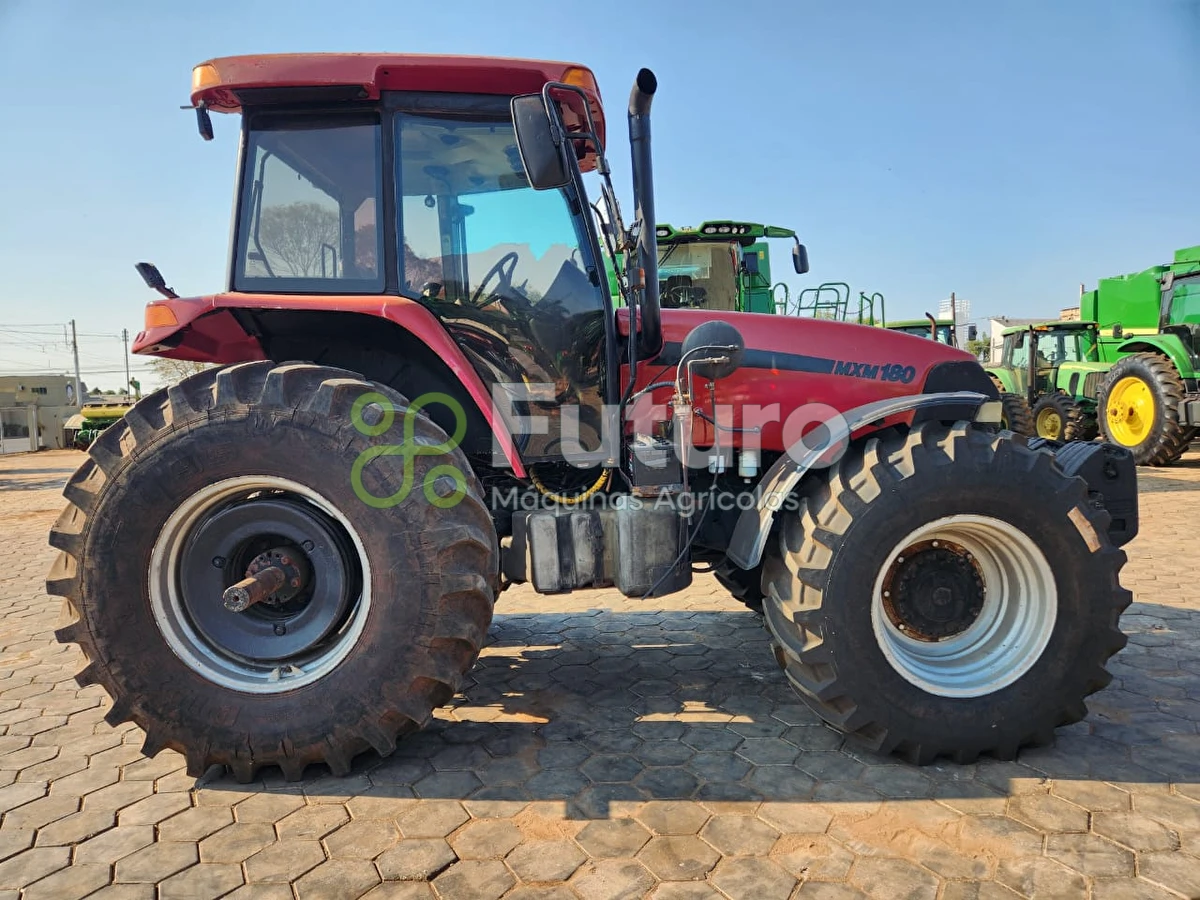 Trator Case Maxxum 180 ano 2007