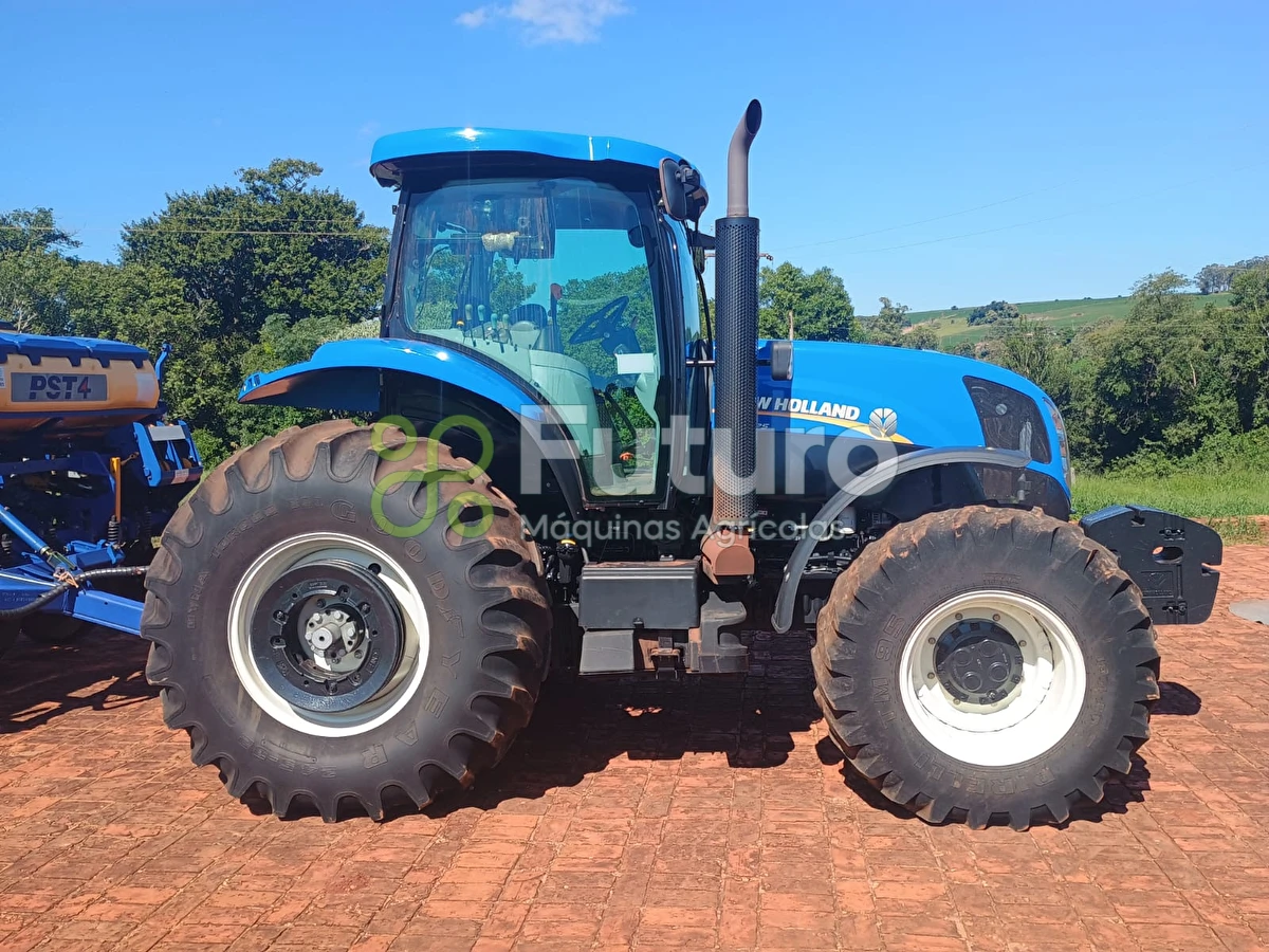 Trator New Holland T7 175 ano 2021