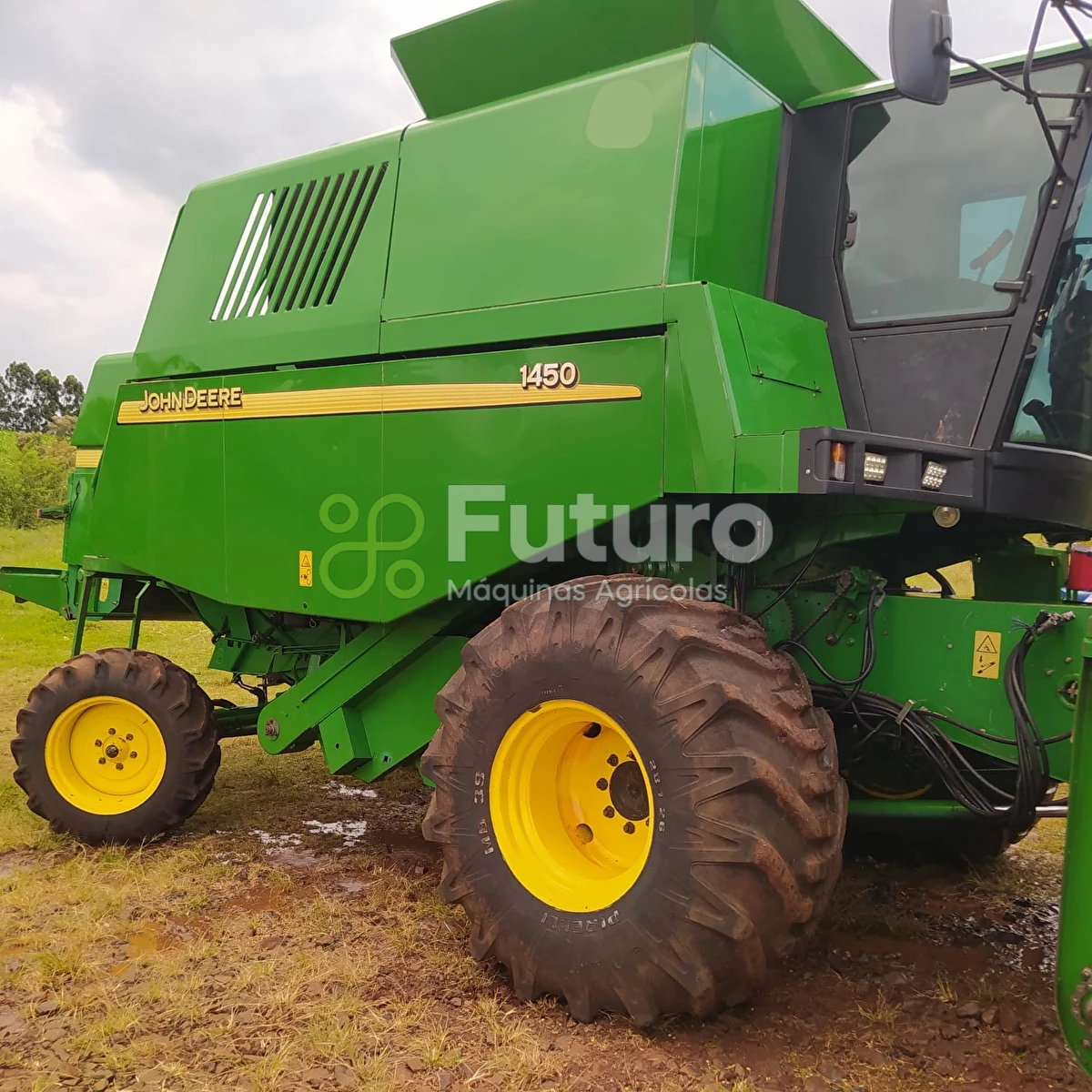 Colheitadeira John Deere 1450 ano 2004