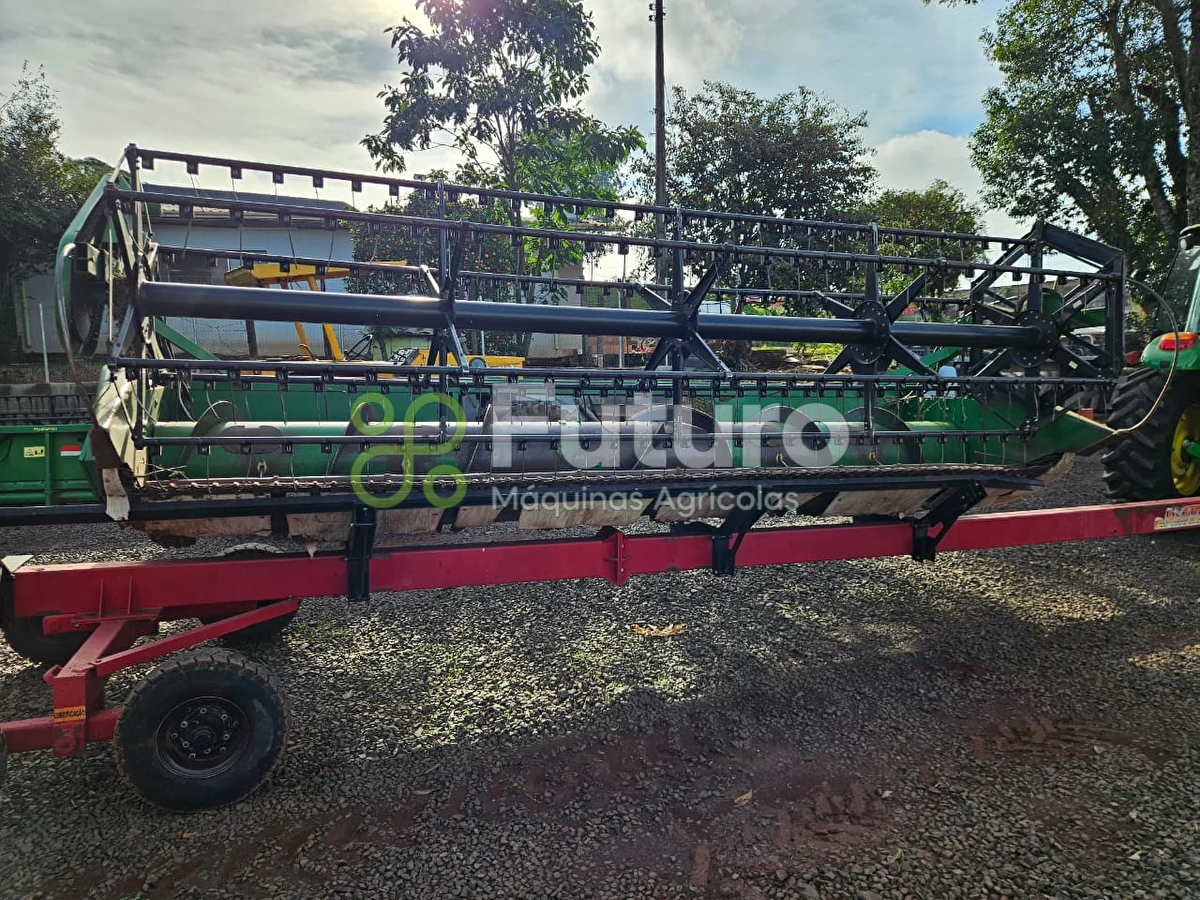 Plataforma John Deere 316 ano 2002
