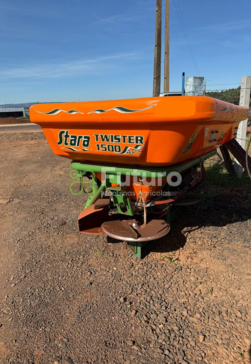 Distribuidor Stara TWISTER 1500 APS ano 2015
