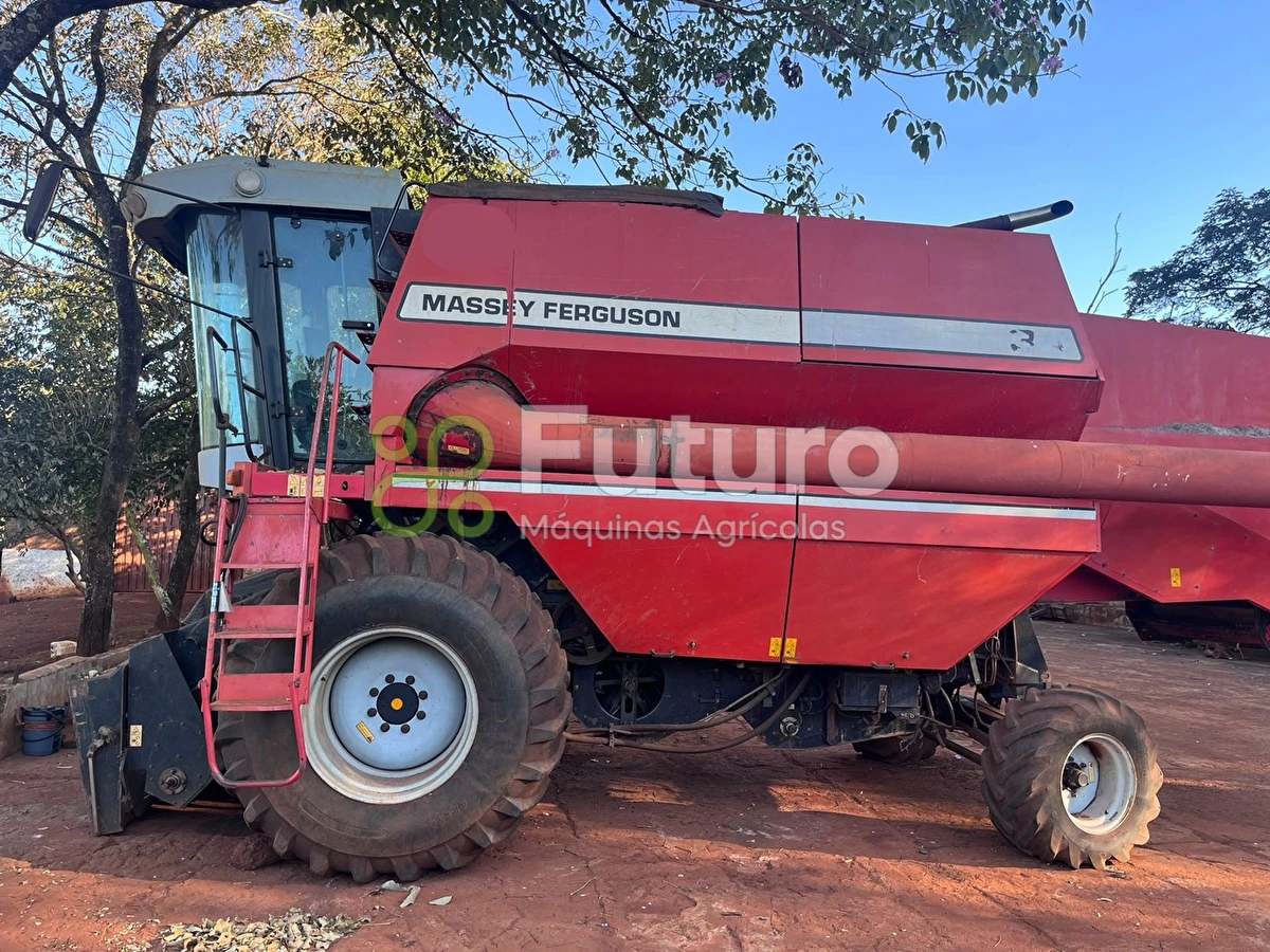 Colheitadeira Massey Ferguson 34 ano 2004