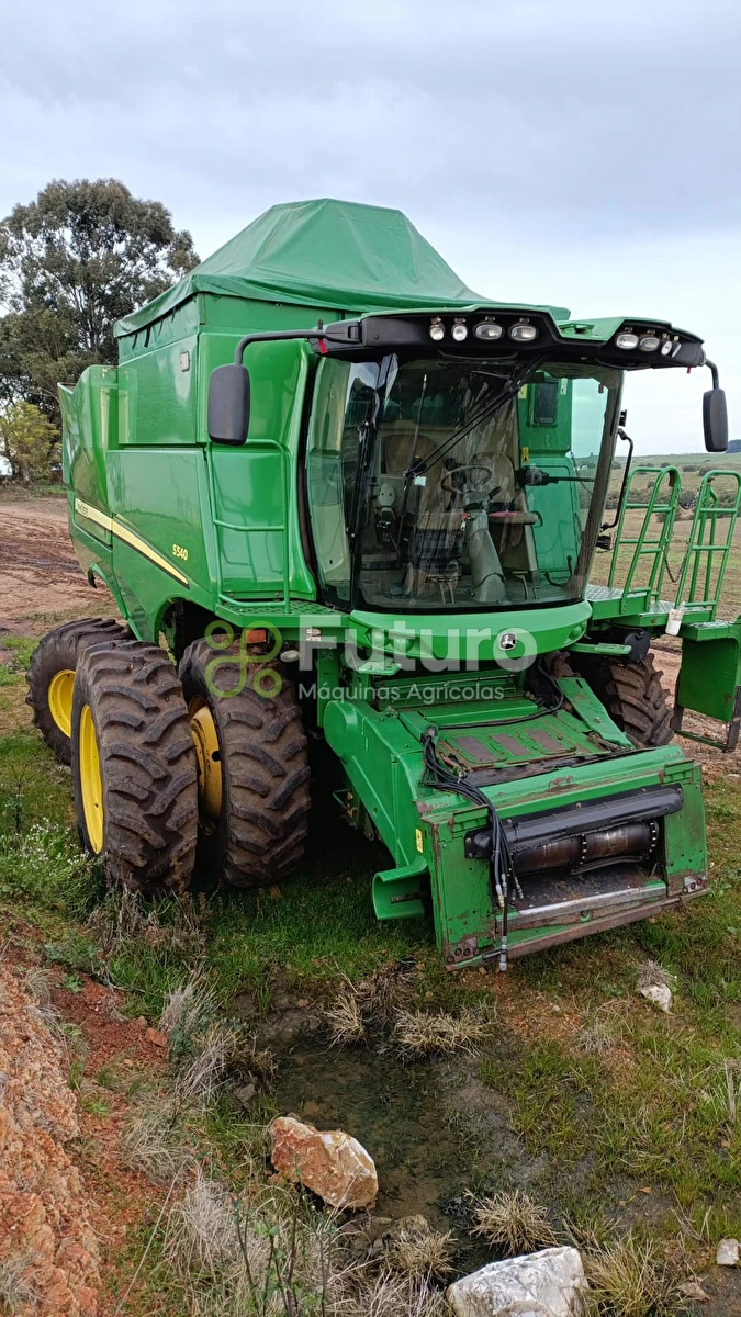 Colheitadeira John Deere S540 ano 2015