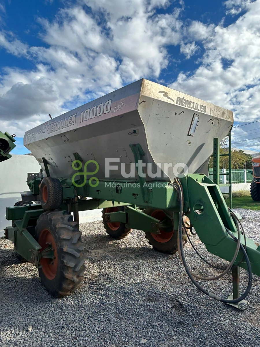 Distribuidor Stara Hercules 10000 inox ano 2011