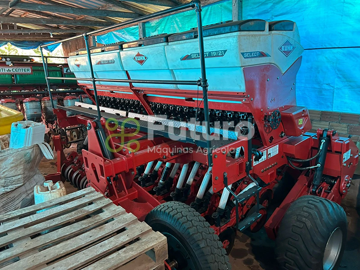 Plantadeira Kuhn Select 19/21 ano 2022