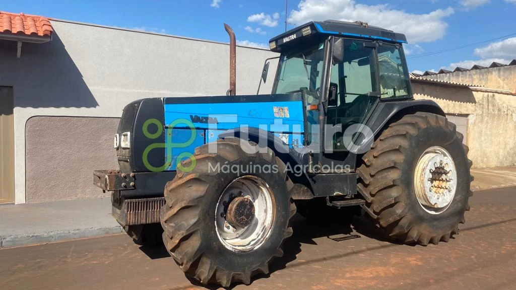 Trator Valtra BH160 ano 2008 - BH160 - Máquinas Agrícolas