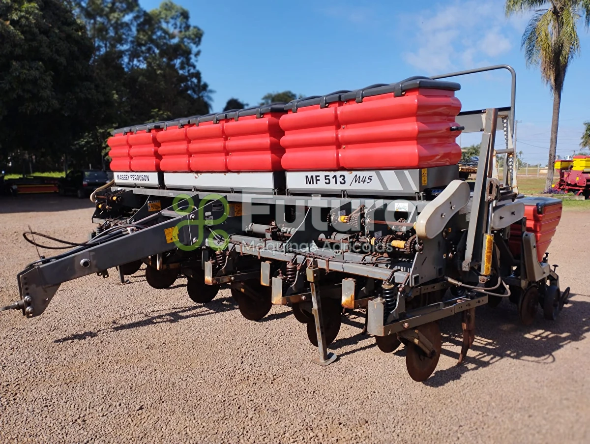 Plantadeira Massey Ferguson MF 513 ano 2011
