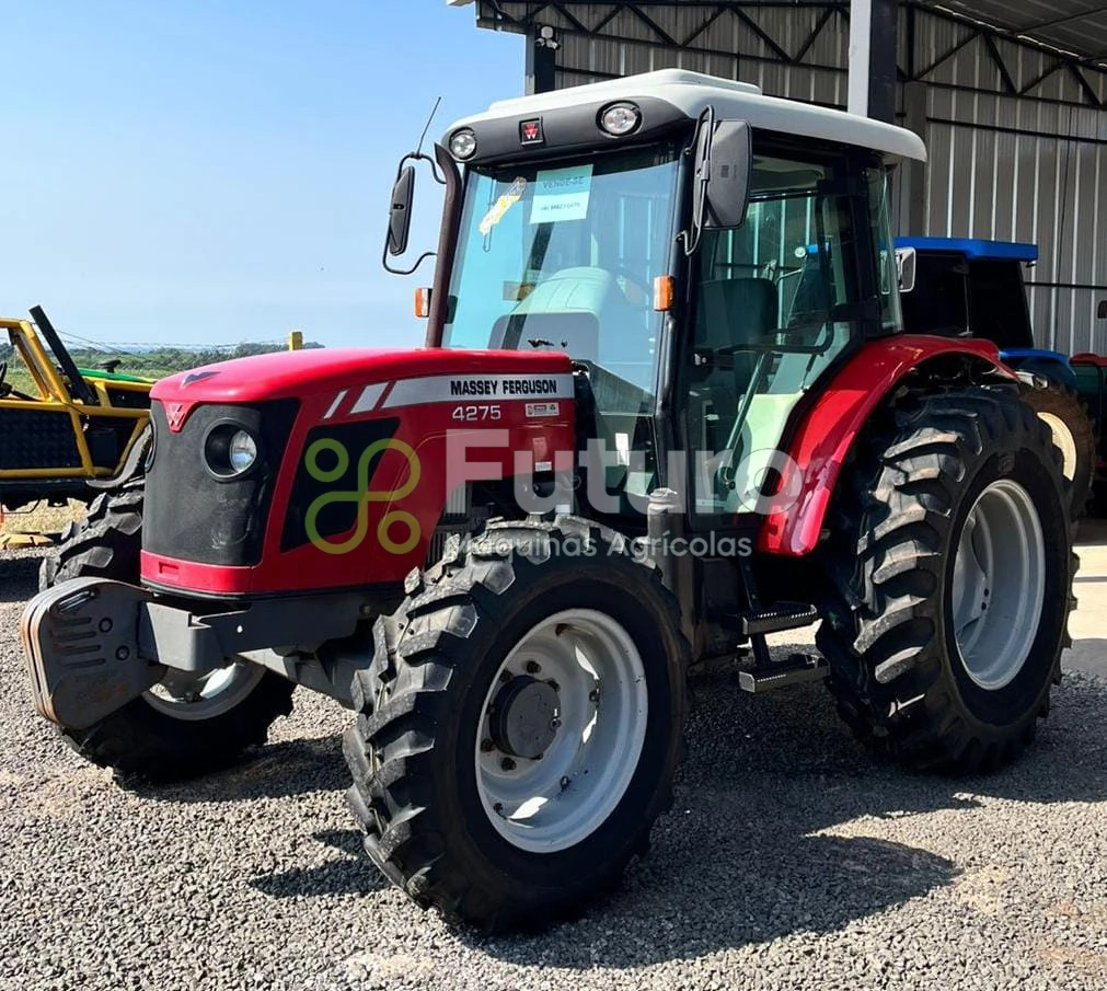 Trator Massey Ferguson 4275  ano 2013