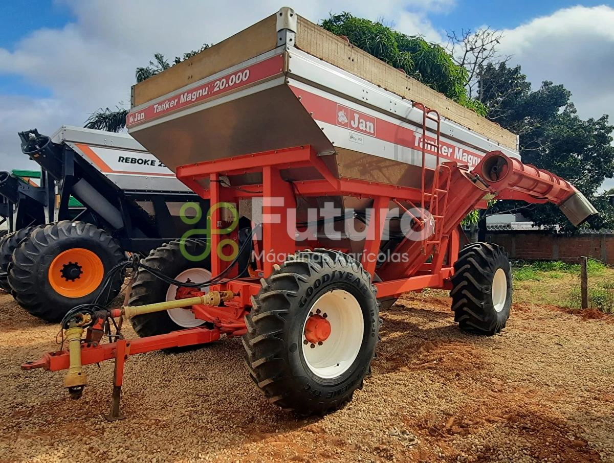 Carreta Graneleira Jan Tanker 20000 ano 2012