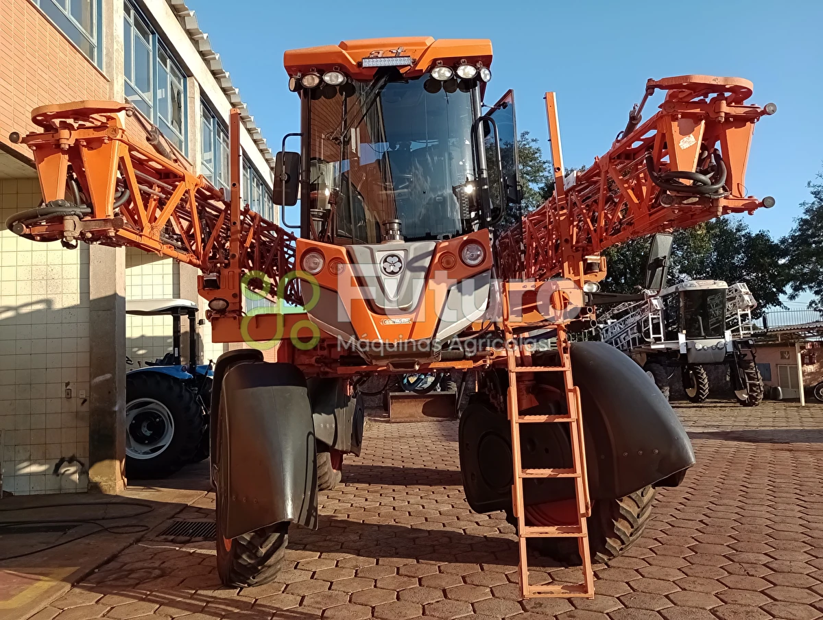 Pulverizador Autopropelido Jacto Uniport 3030 ano 2012