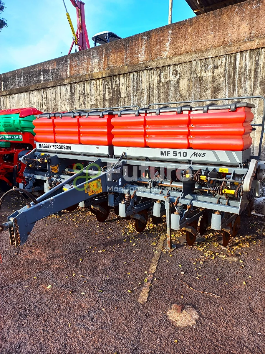 Plantadeira Massey Ferguson MF510 ano 2017