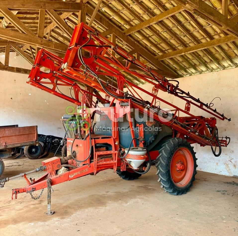 Pulverizador Allikon VELOZ 3.000 ano 2022
