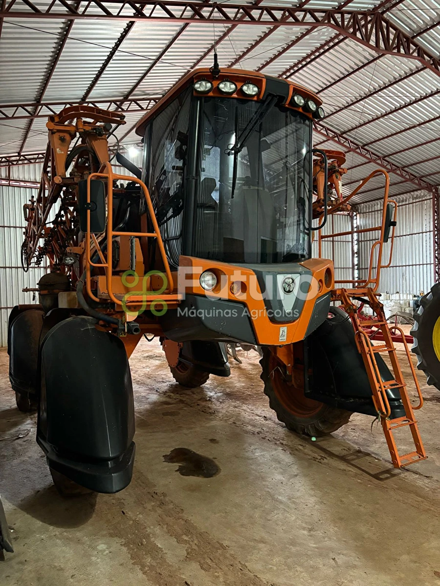 Pulverizador Autopropelido Jacto uniport 2500 ano 2014