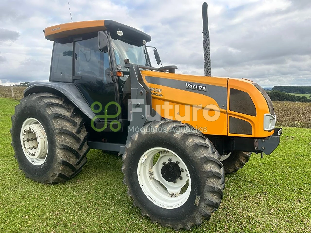 Trator Valtra BM125 ano 2007