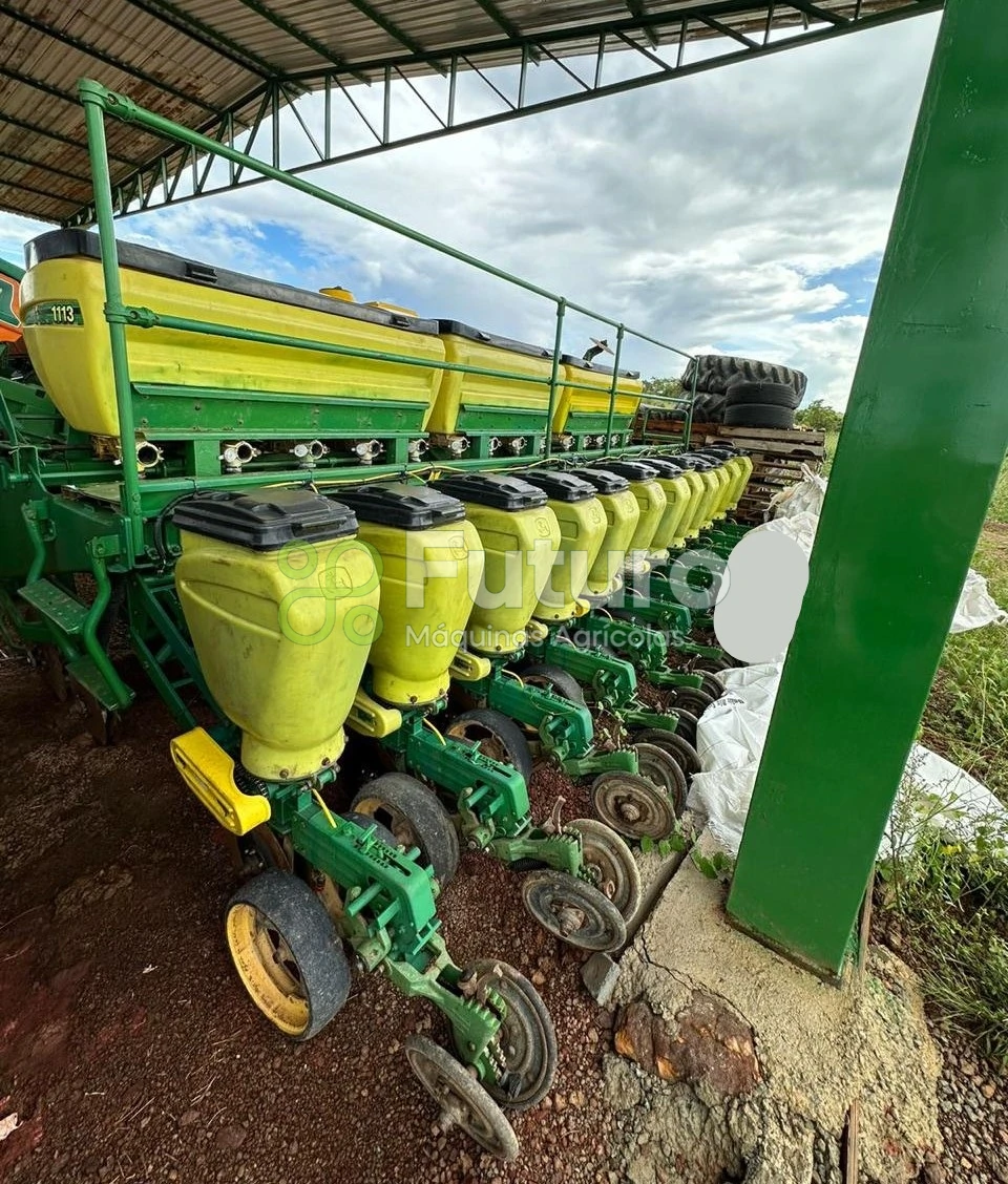 Plantadeira John Deere 1113 ano 2009