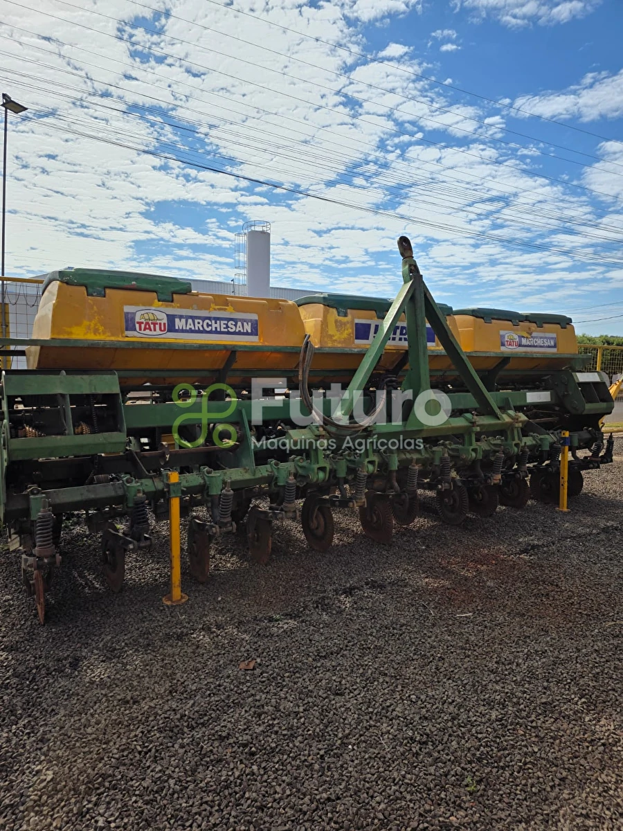 Plantadeira Tatu Marchesan Ultraflex ano 2012