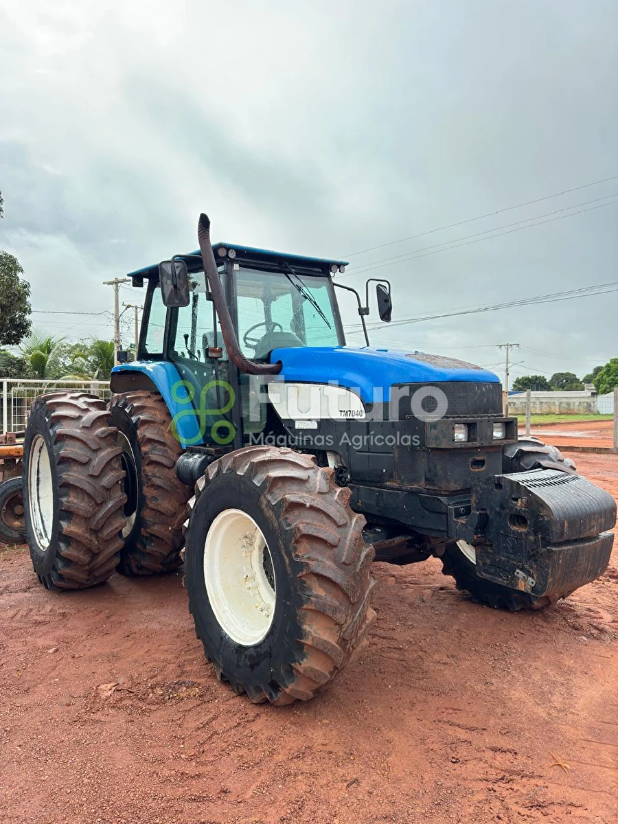 Trator New Holland TM 7040 ano 2004